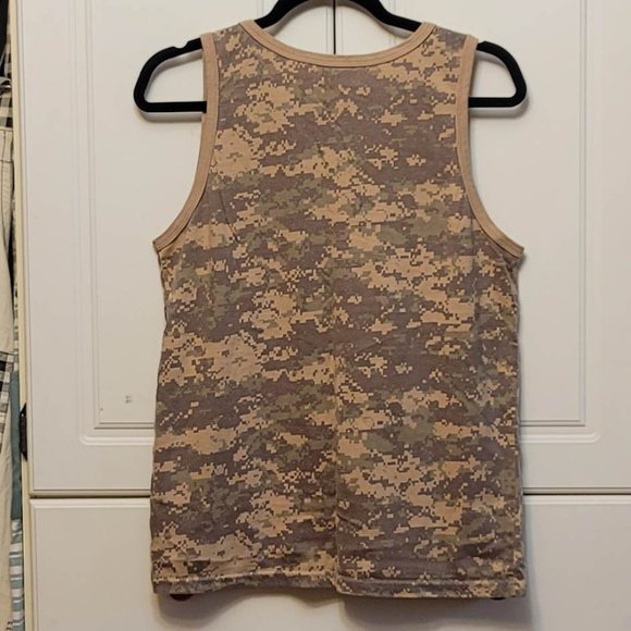 🌟2 for $20!🌟  Rothco Beige and Olive Pixelated Camo Tank Top - Picture 3 of 7